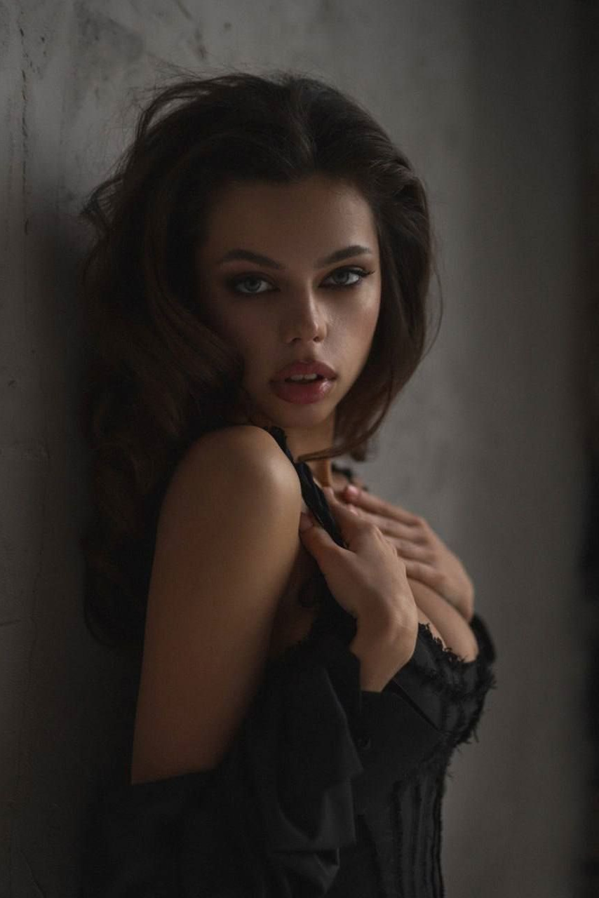 Проститутка-индивидуалка Поля, 23 лет, грудь 3, 165 см, 20'000 / час